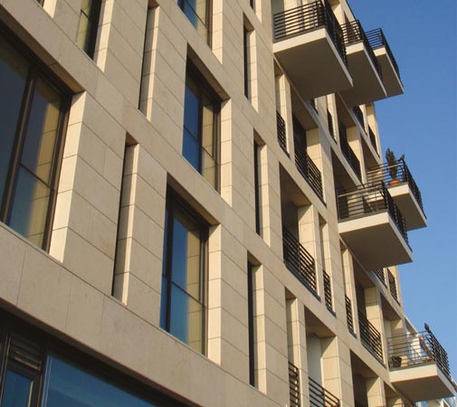 Wohn- und Geschäftshaus Rhein3 Wohn- und Geschäftshaus Rhein3